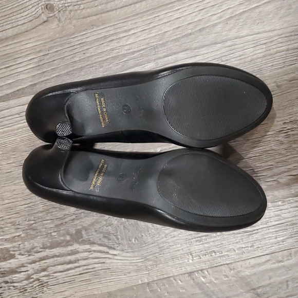 Dream Pairs Luvly Heel Pumps Size 7.5